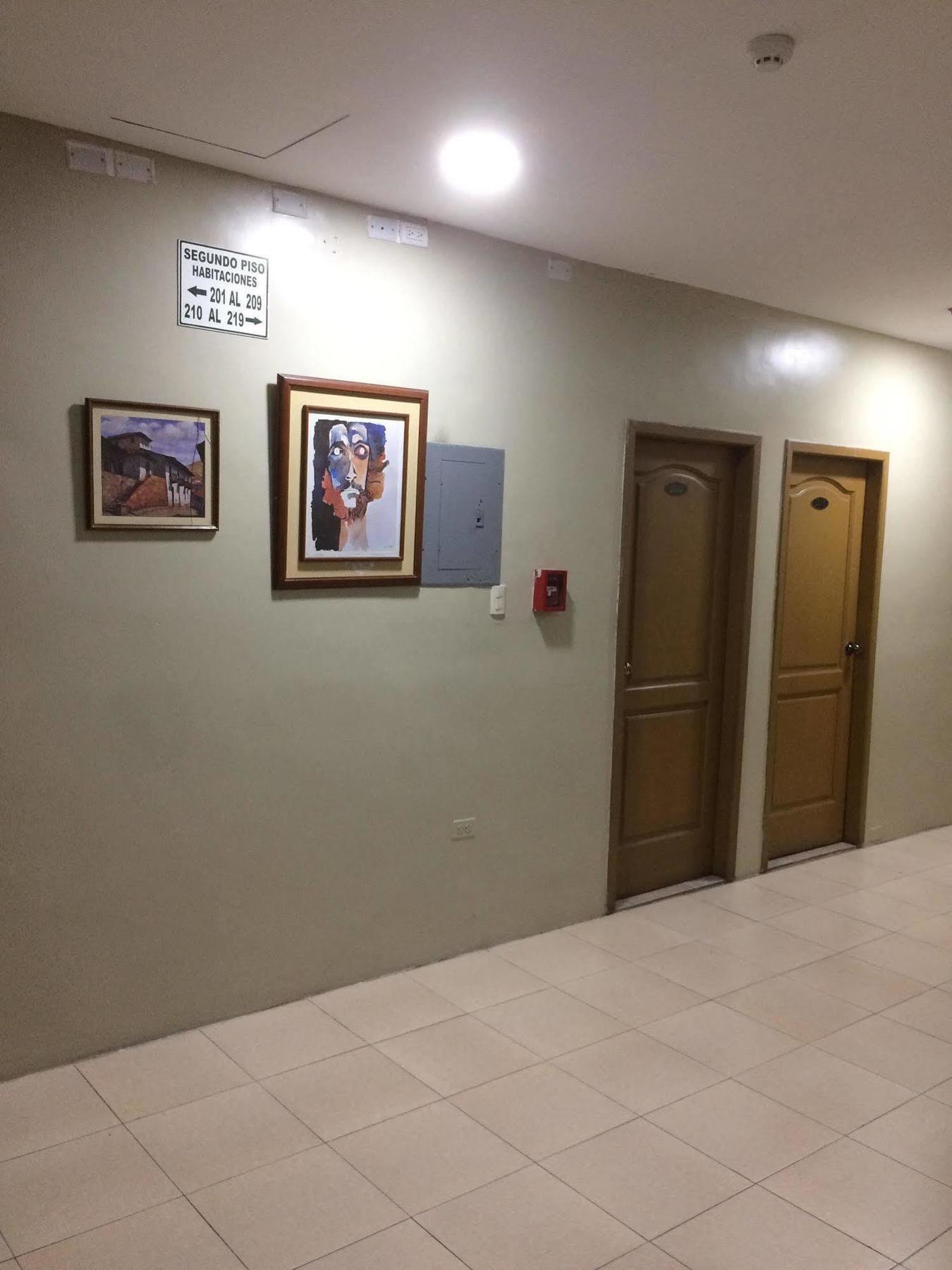 Hotel Ecuador Гуаякиль Экстерьер фото